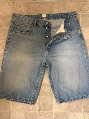 Calvin Klein Denim Shorts Straight classic button faded light Blue Mens 36